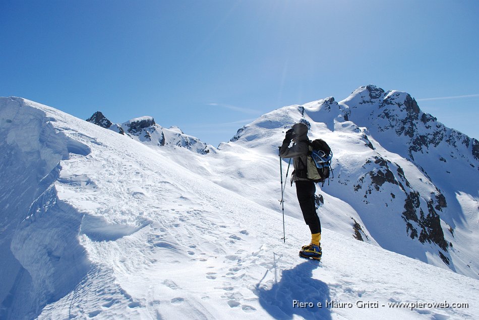 64 Grandi cornici di neve.jpg